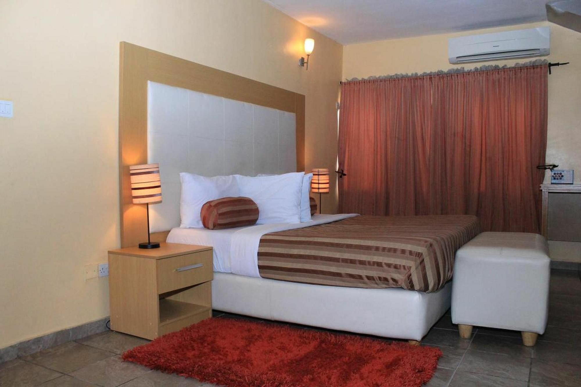Chateux De Atlantique Hotel Aliayabiagba Exterior foto